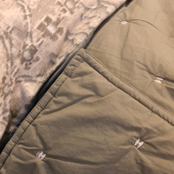 West Elm Green and White Quilted Comforter - Picture 5 of 5